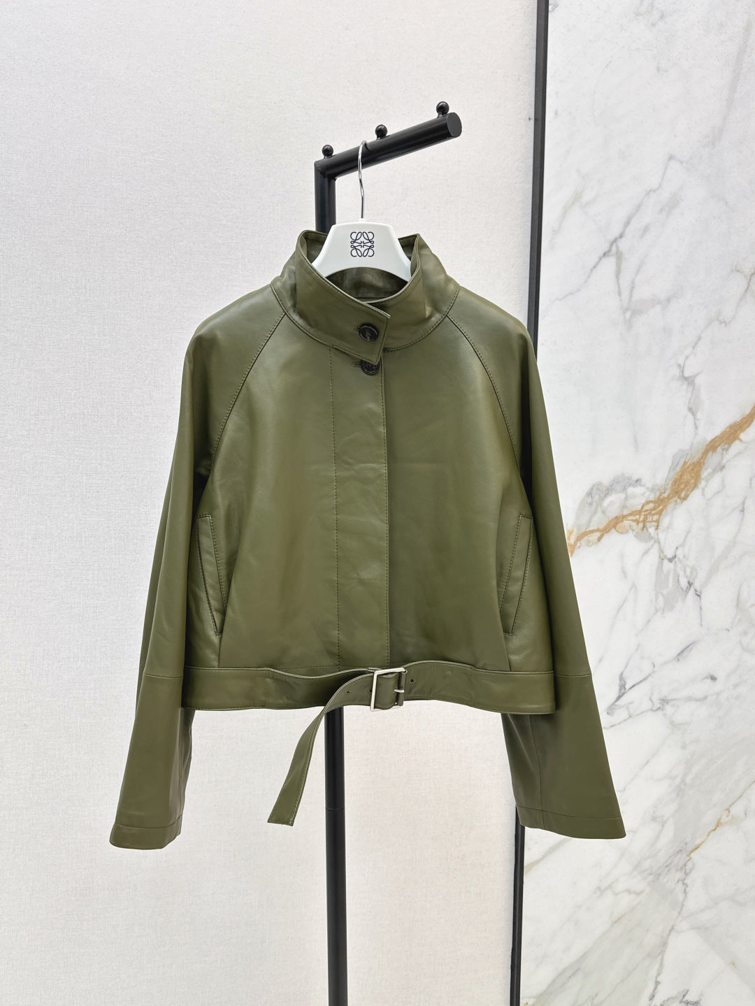 Loe* 25ss high collar trench in nappa lambskin