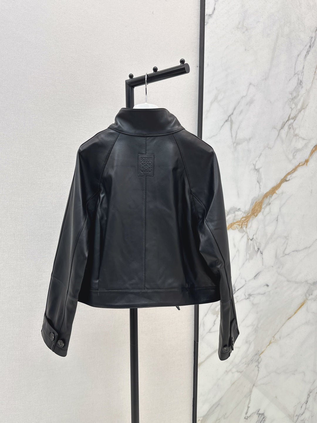 Loe* 25ss high collar trench in nappa lambskin