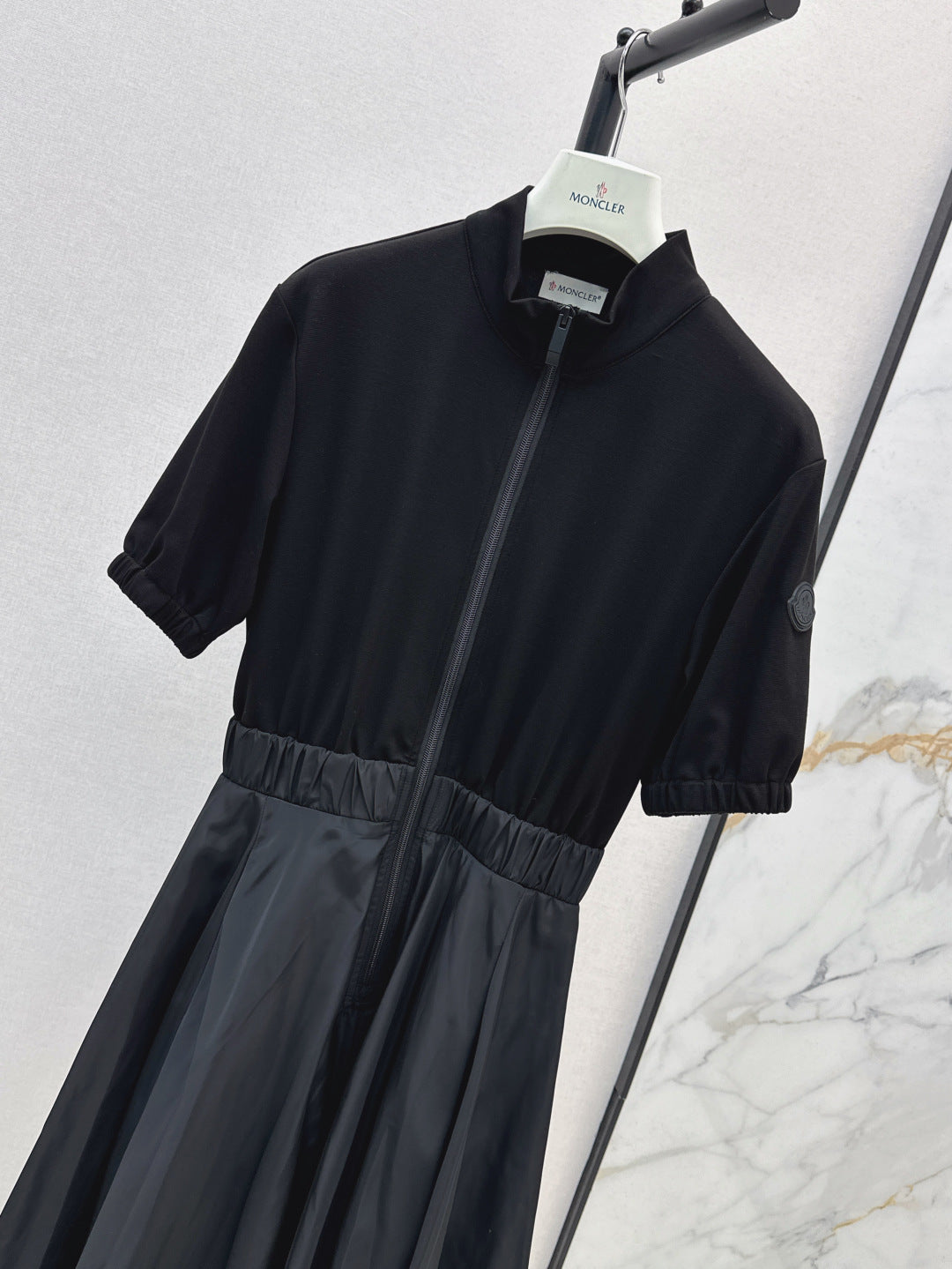 Monc* 25ss turtleneck cotton midi dress