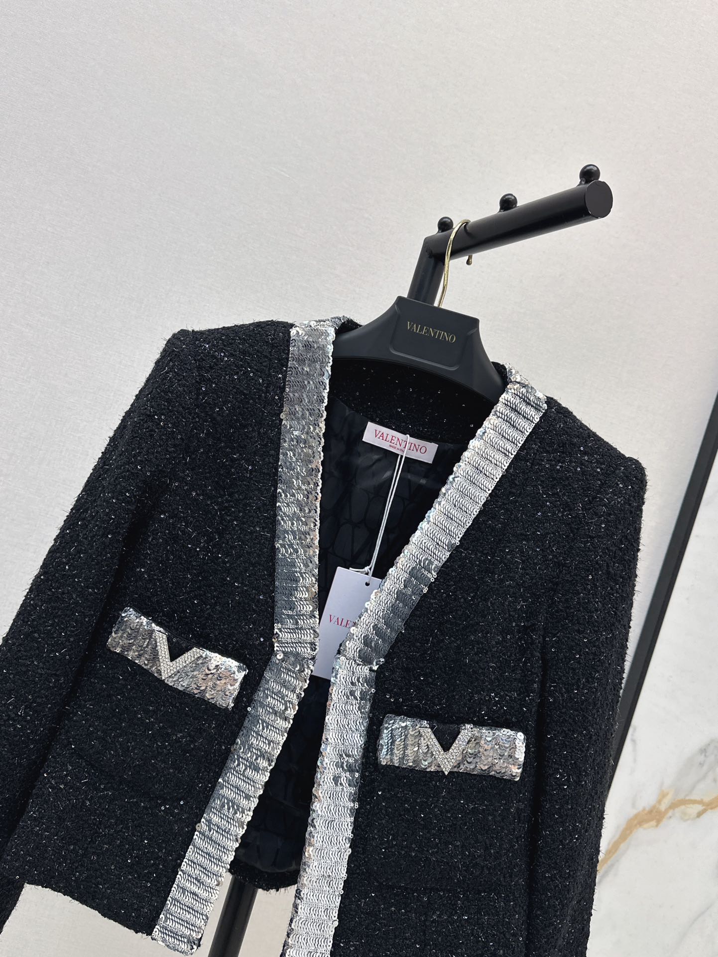 Valen* 25ss sequins embroidered tweed crop jacket