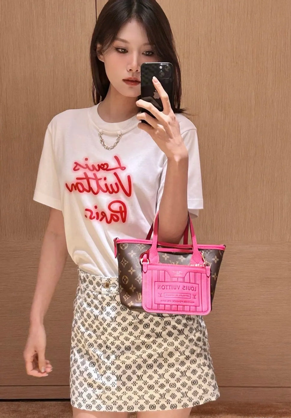 Loui* 25ss cursive signature cotton t-shirt