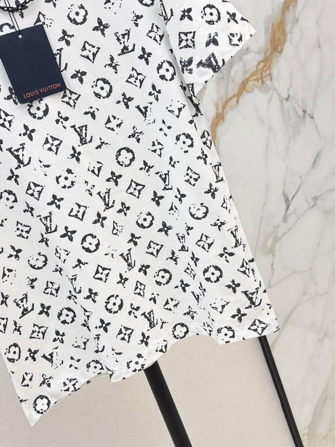 Loui* 25ss washed monogram cotton t-shirt