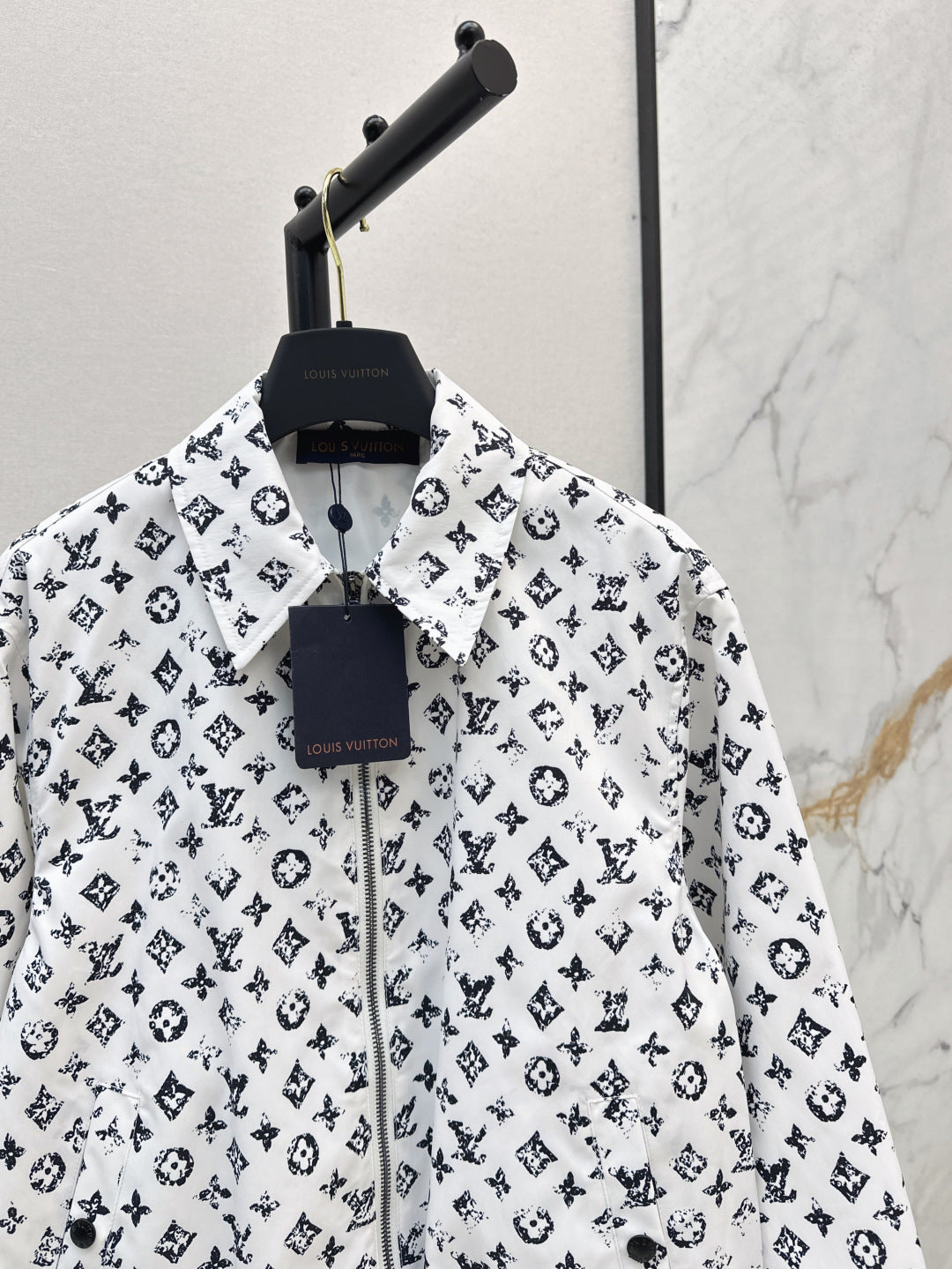 Loui* 25ss monogram zip-up jacket