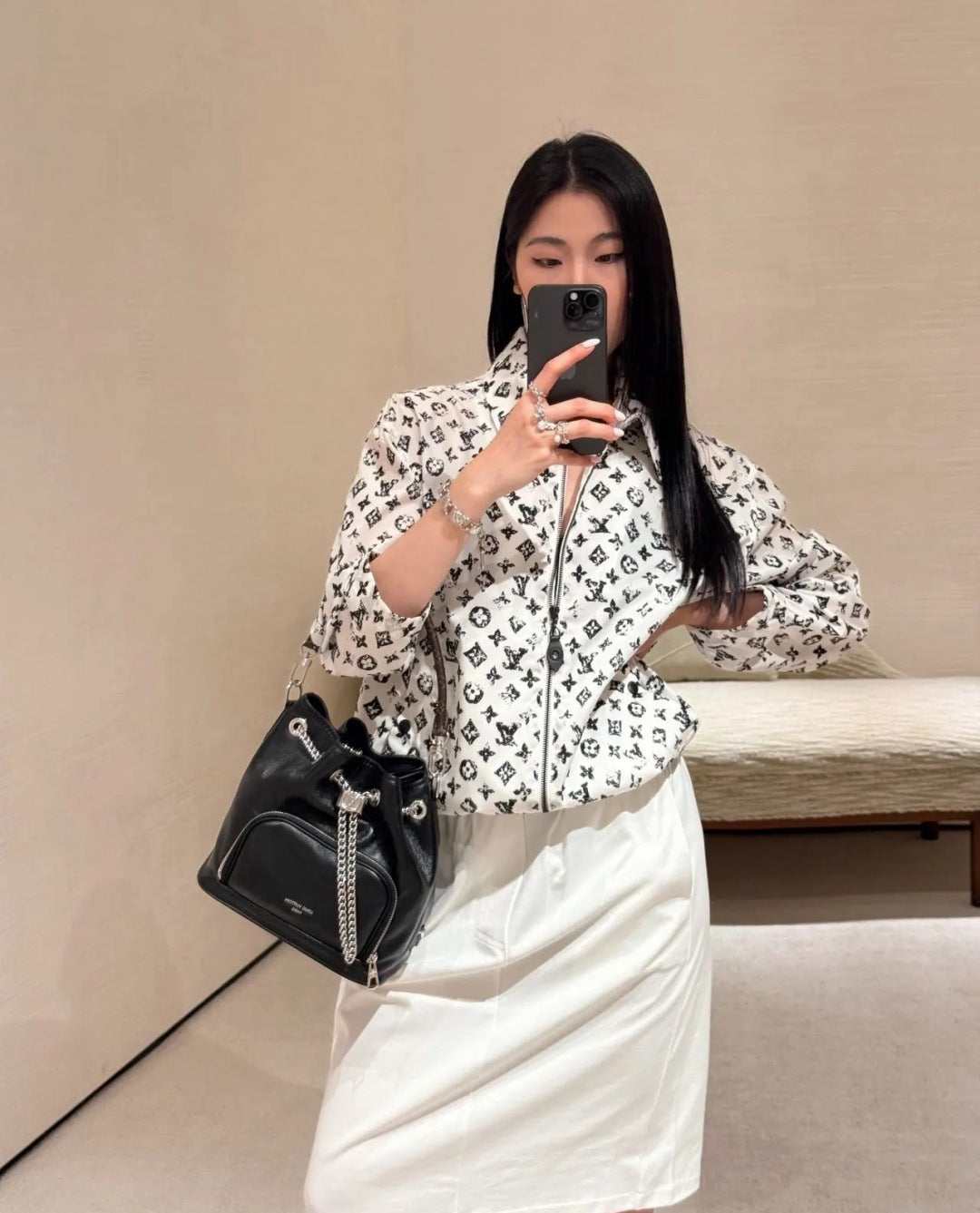 Loui* 25ss monogram zip-up jacket