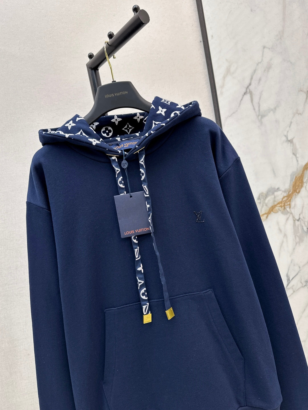 Loui* 25ss signature cotton hoodie