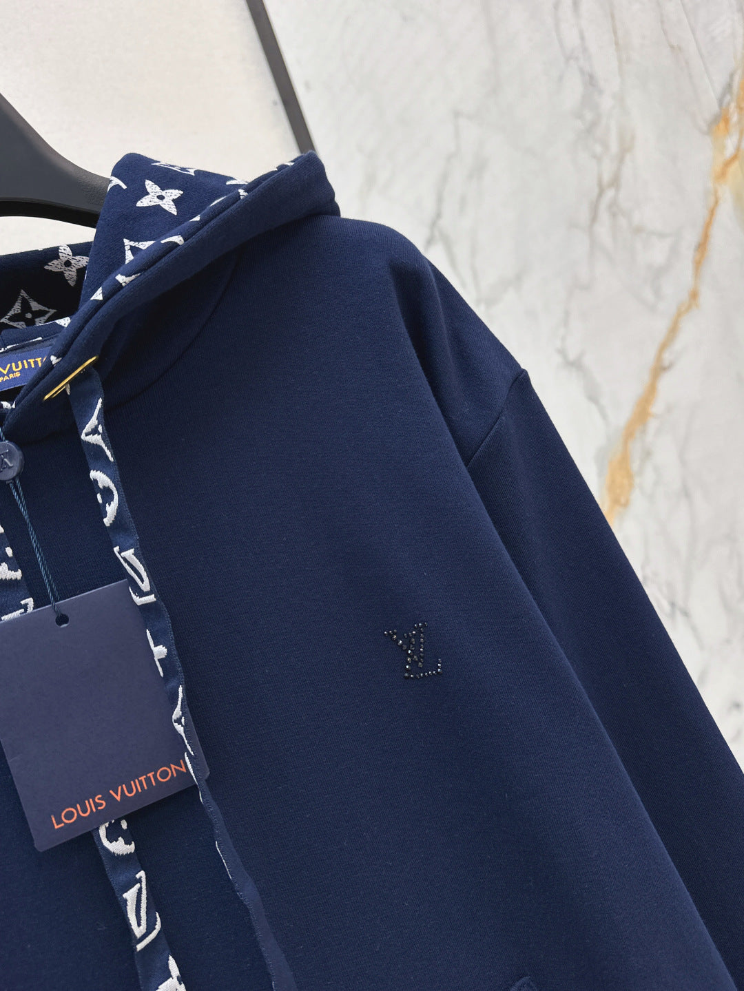 Loui* 25ss signature cotton hoodie