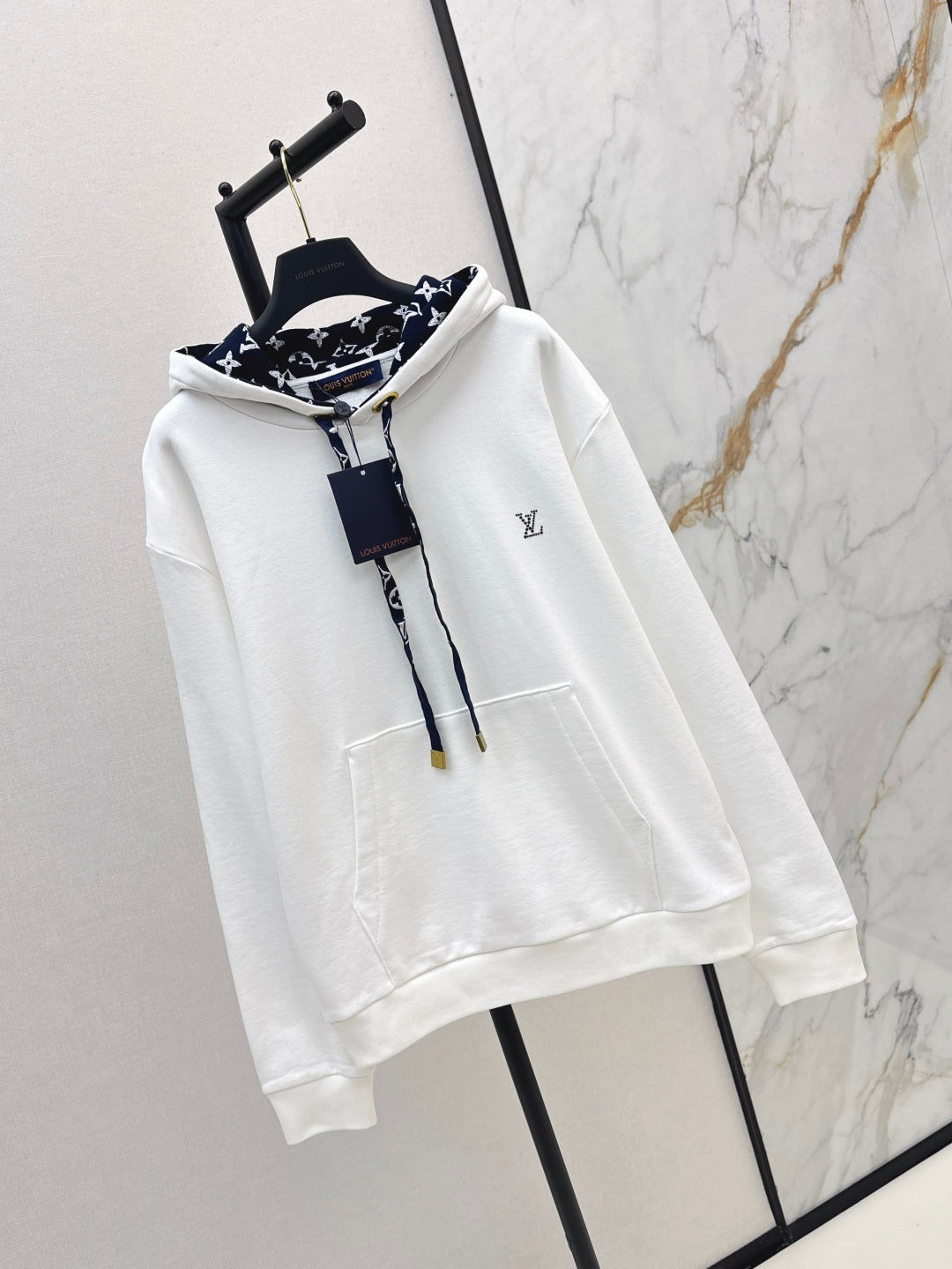 Loui* 25ss signature cotton hoodie