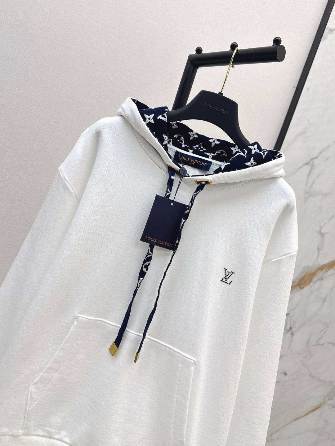 Loui* 25ss signature cotton hoodie