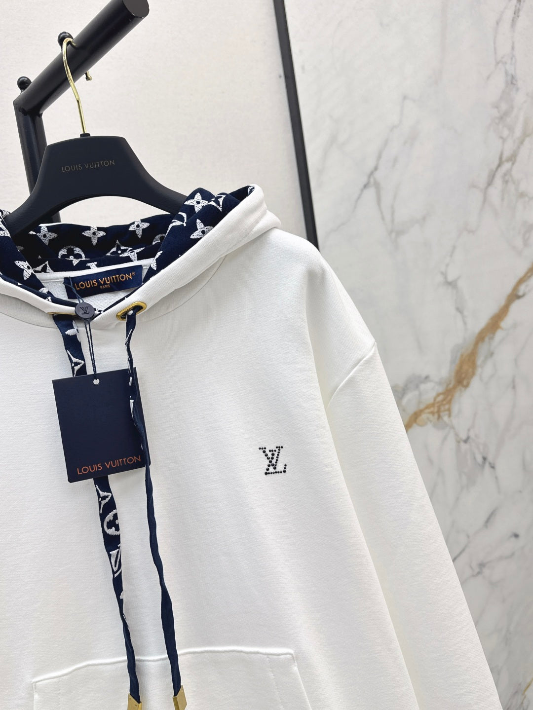 Loui* 25ss signature cotton hoodie