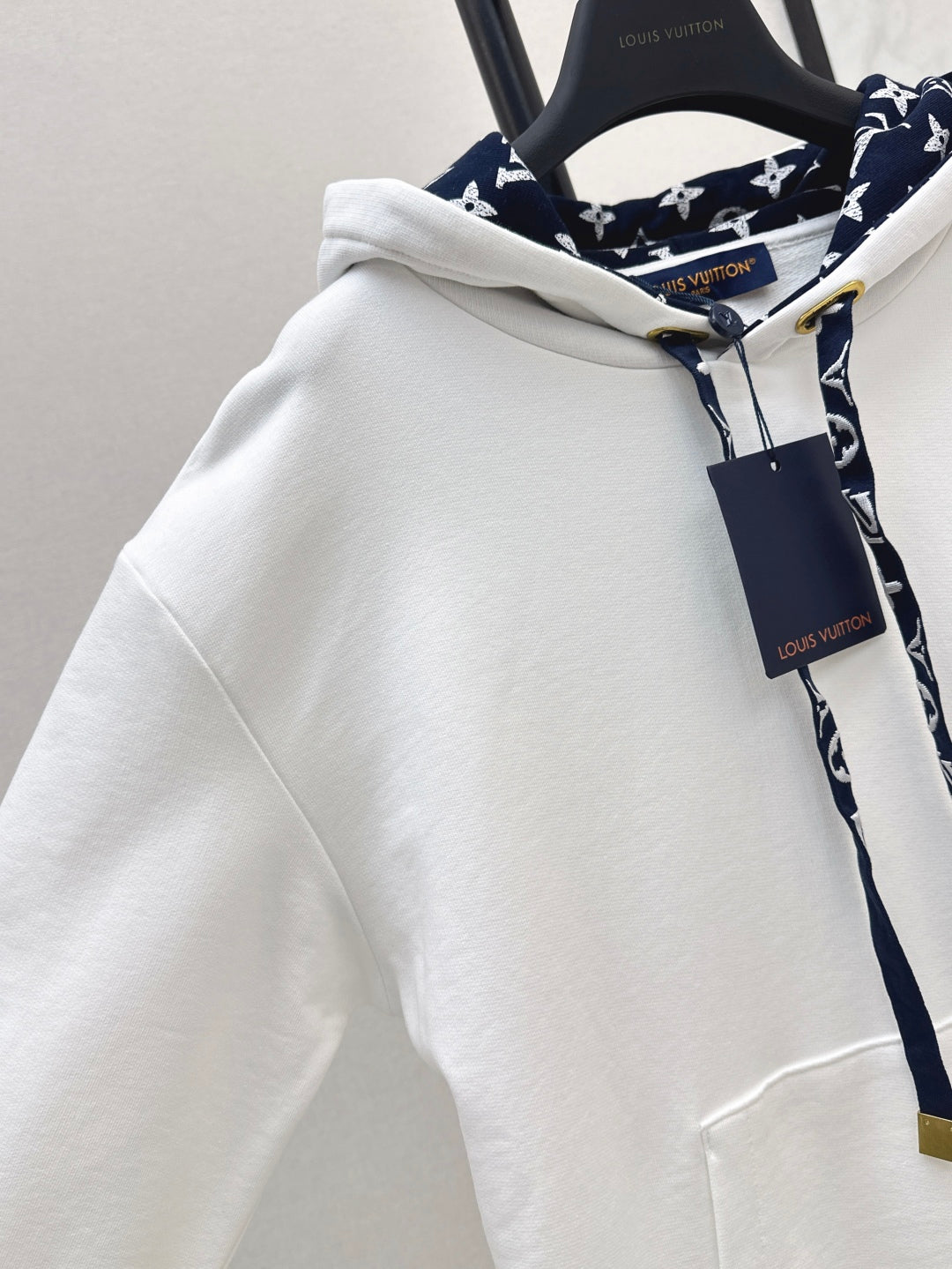 Loui* 25ss signature cotton hoodie