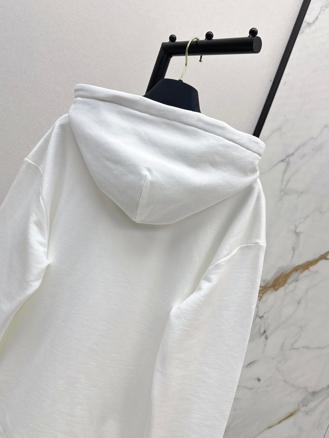 Loui* 25ss signature cotton hoodie