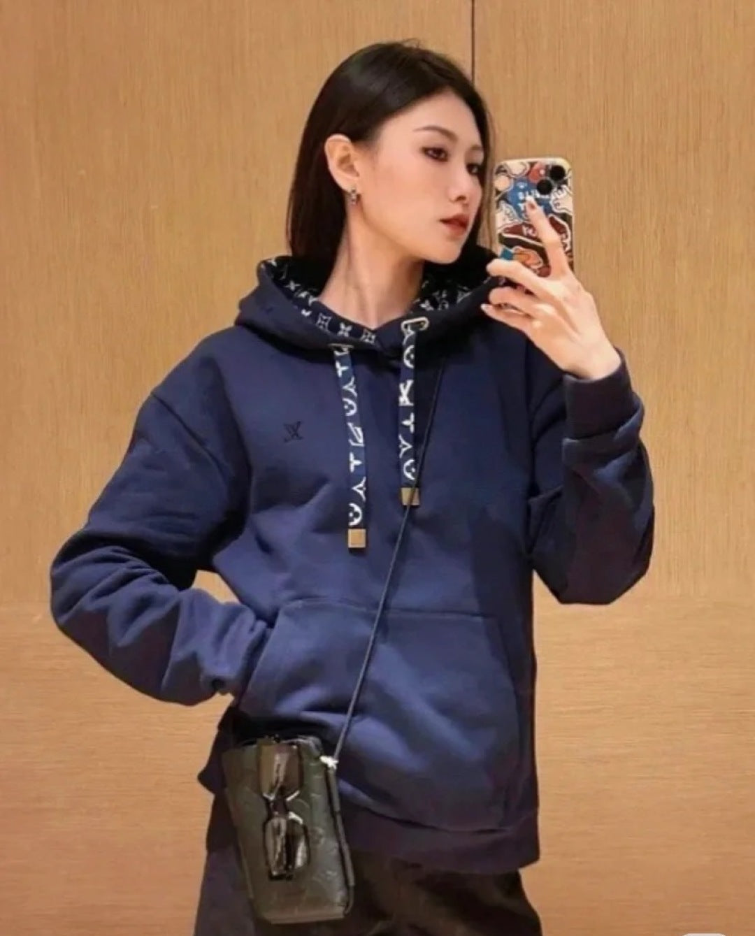 Loui* 25ss signature cotton hoodie