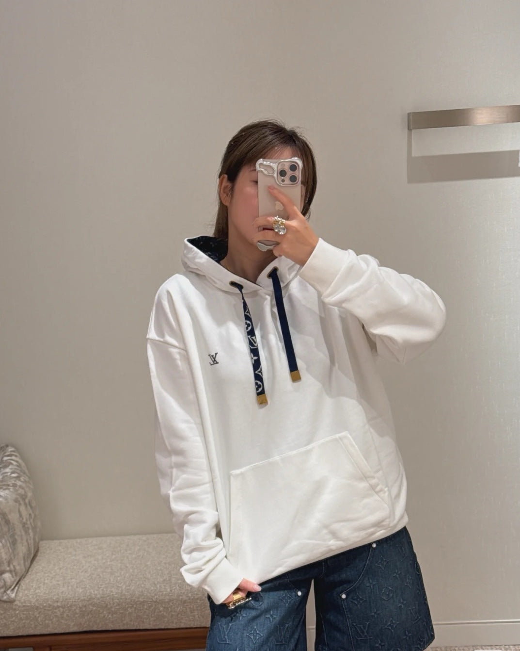 Loui* 25ss signature cotton hoodie