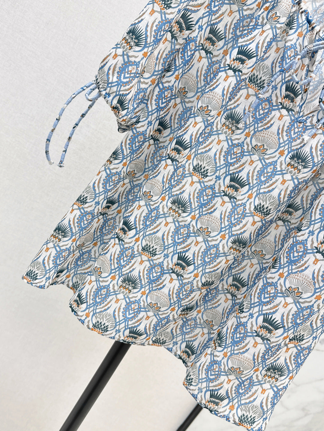 Lor*P 25ss thistle floral top