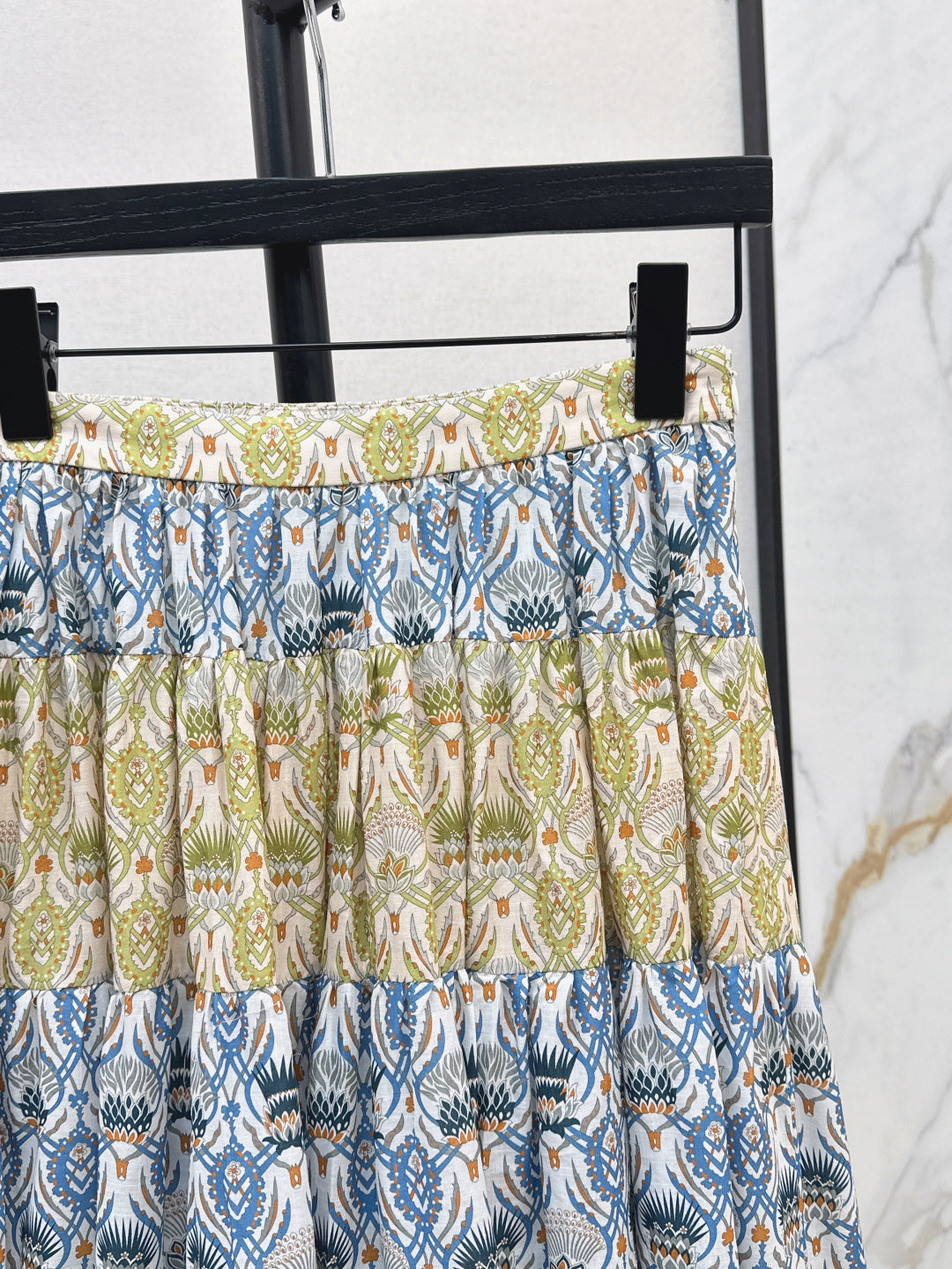 Lor*P 25ss thistle floral flared skirt