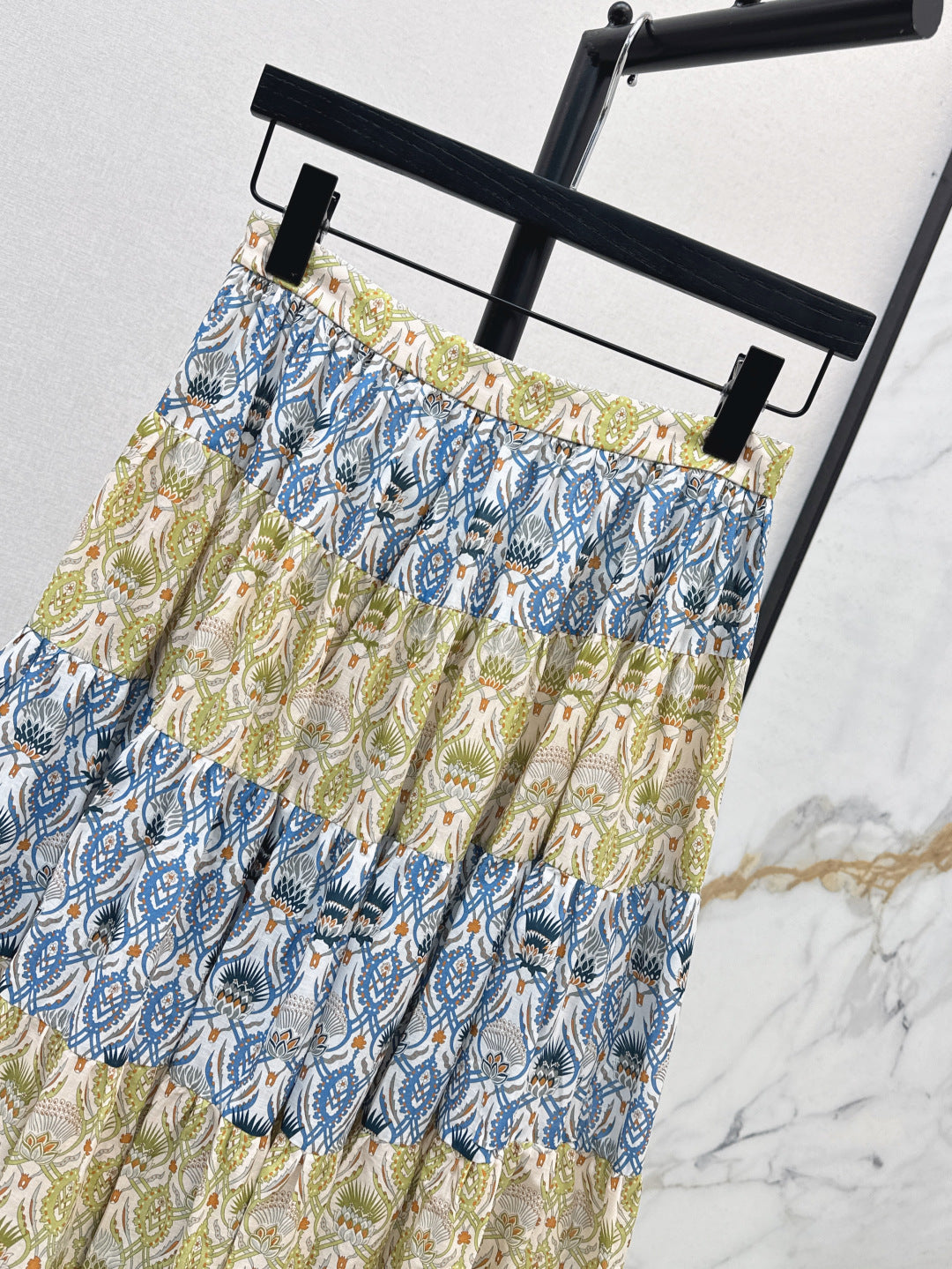 Lor*P 25ss thistle floral flared skirt