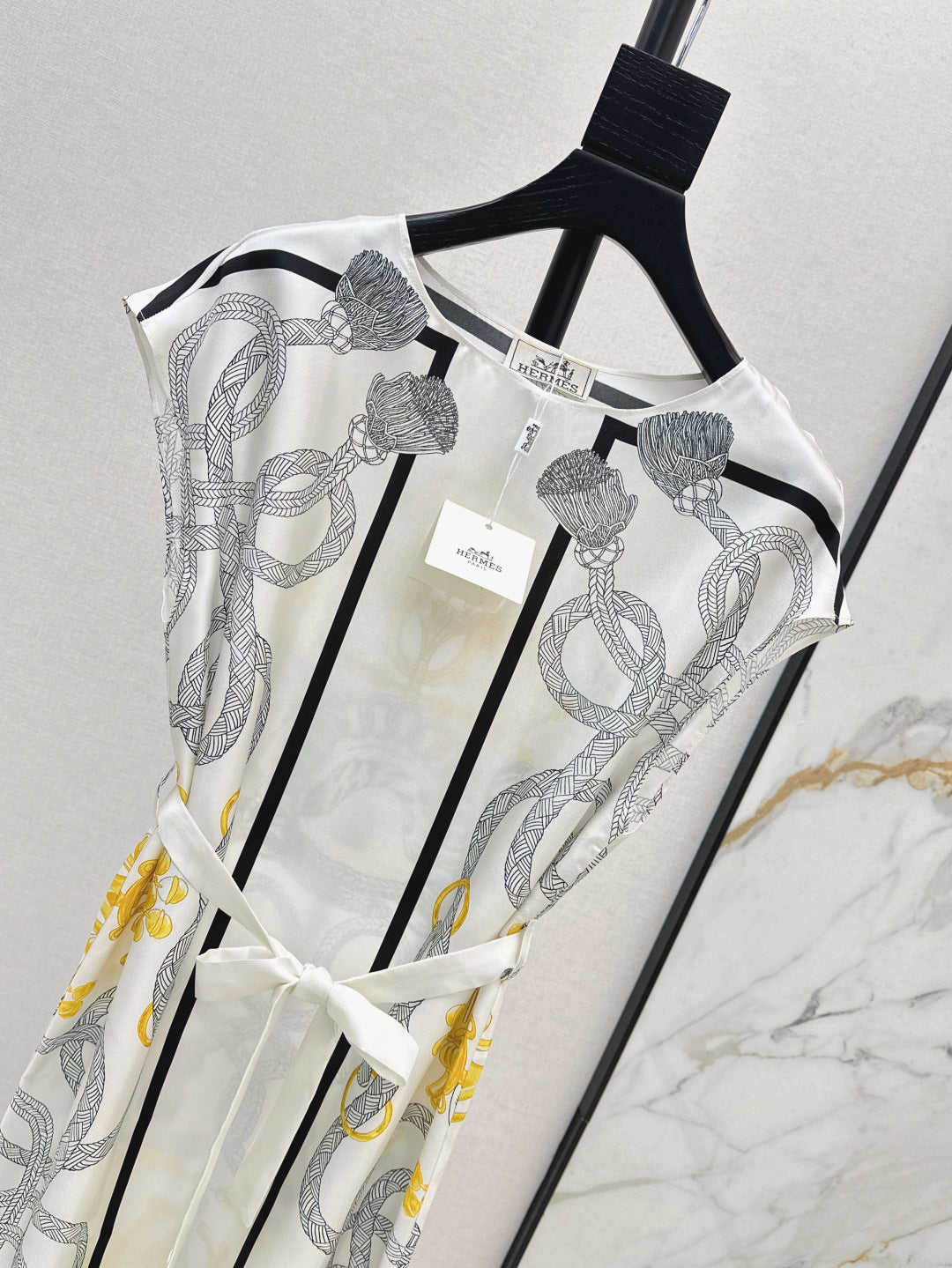 Herm* 25ss printed silk straight dress