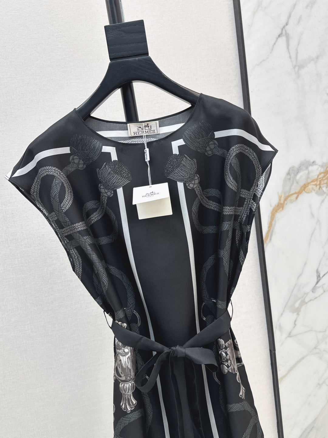 Herm* 25ss printed silk straight dress