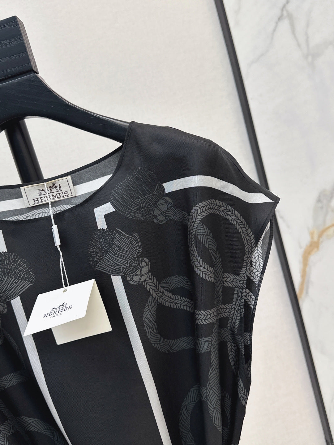 Herm* 25ss printed silk straight dress