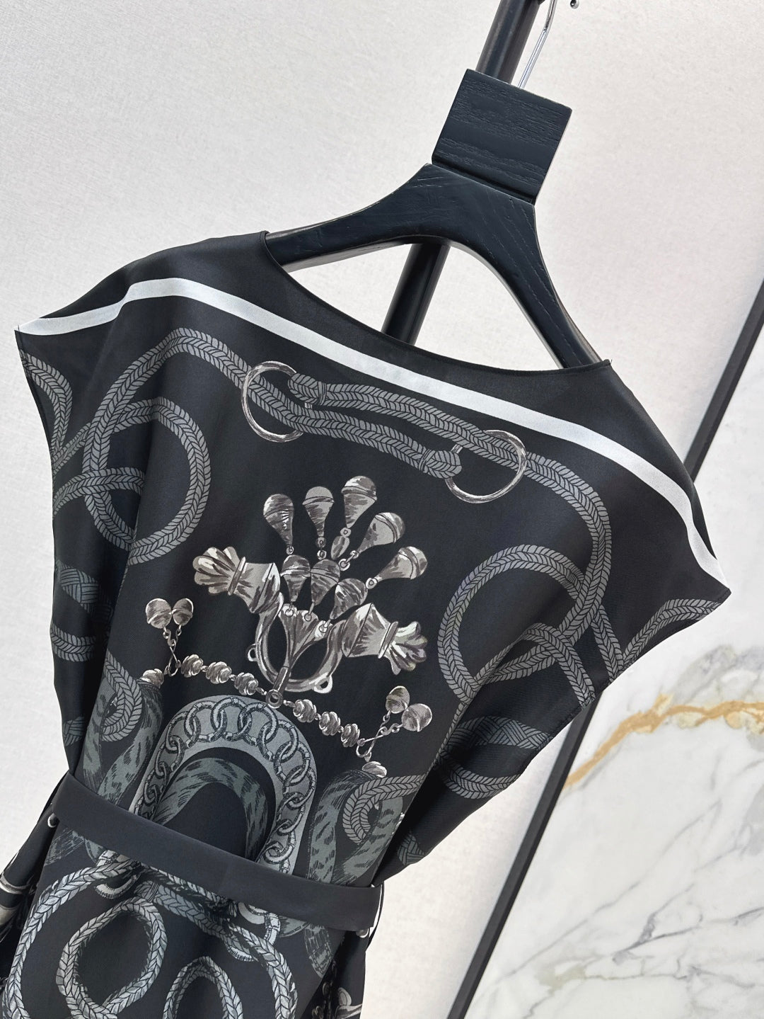 Herm* 25ss printed silk straight dress