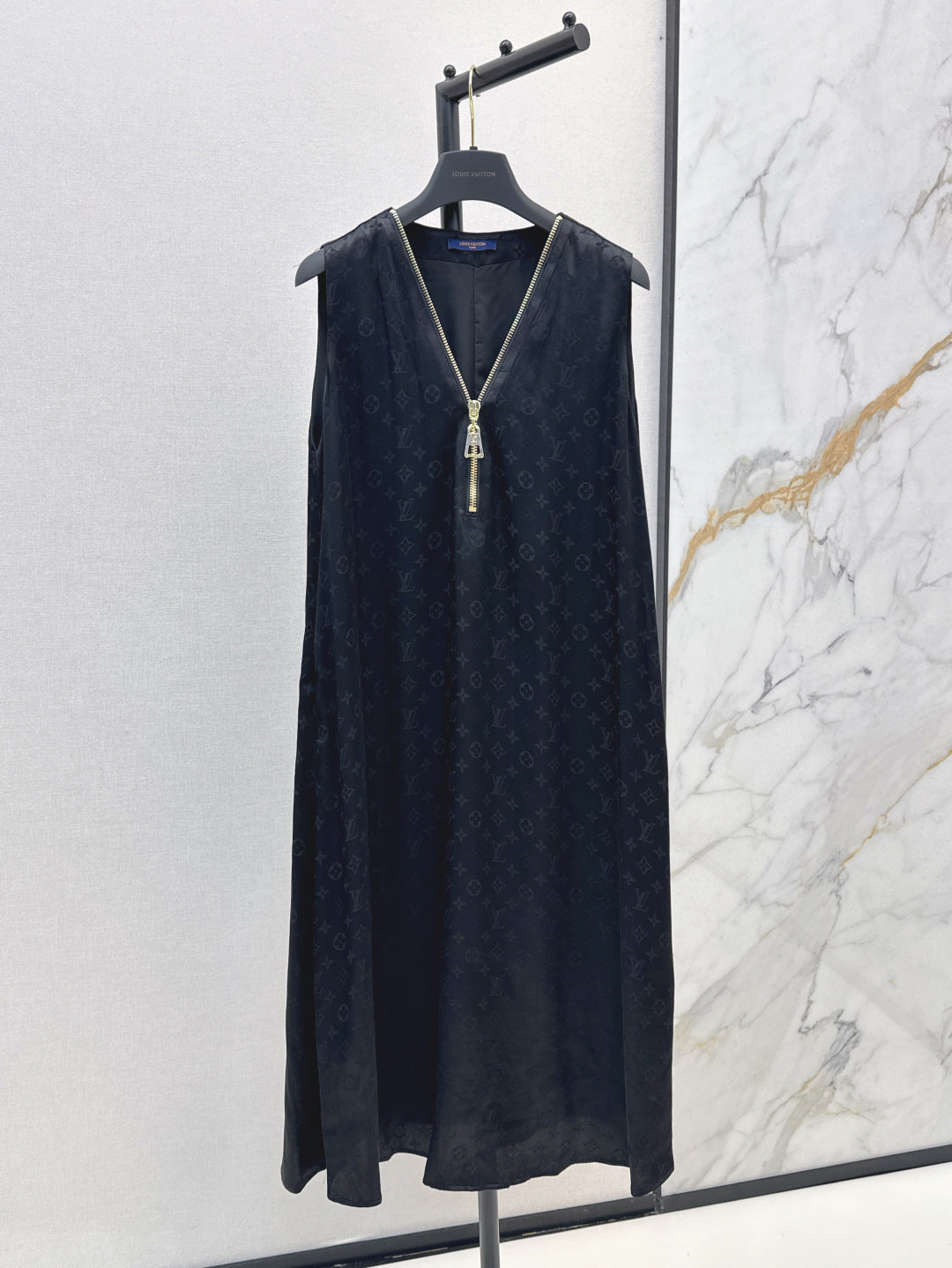 Loui* 25ss monogram zipper neckline dress