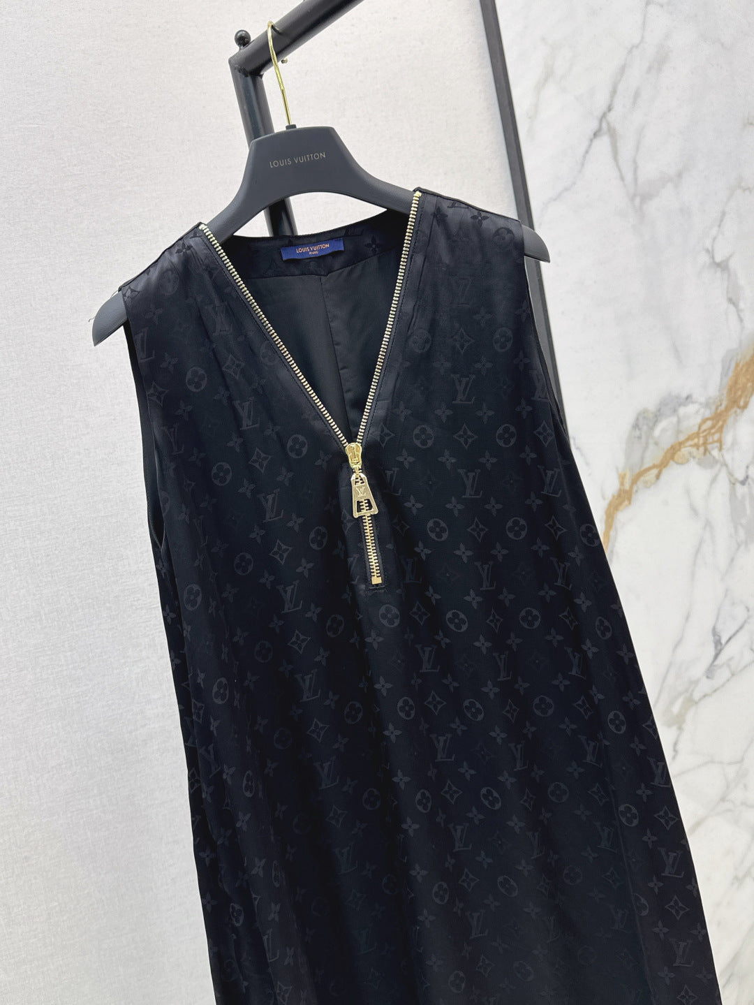 Loui* 25ss monogram zipper neckline dress