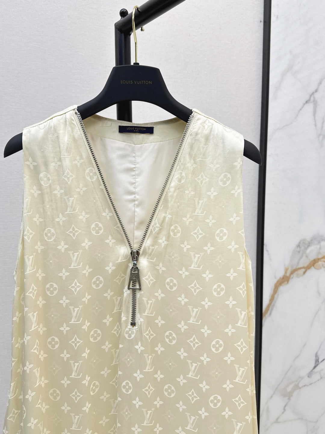 Loui* 25ss monogram zipper neckline dress