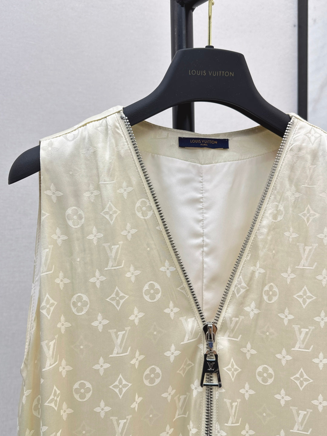 Loui* 25ss monogram zipper neckline dress