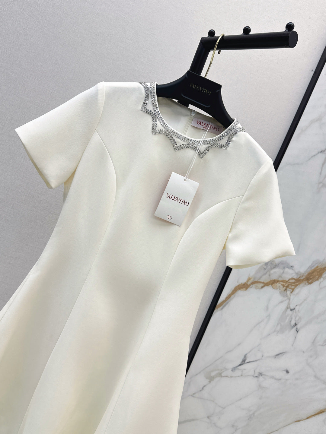 Valen* 25ss sequins embroidered short dress