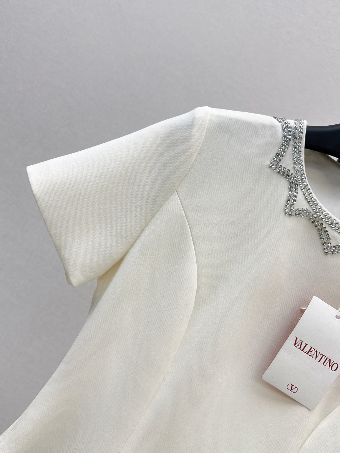 Valen* 25ss sequins embroidered short dress