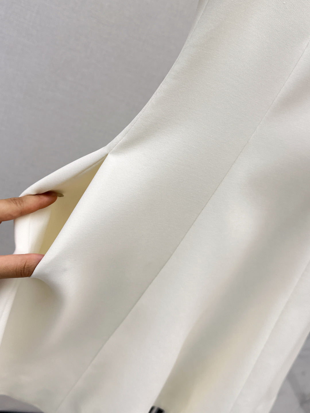 Valen* 25ss sequins embroidered short dress