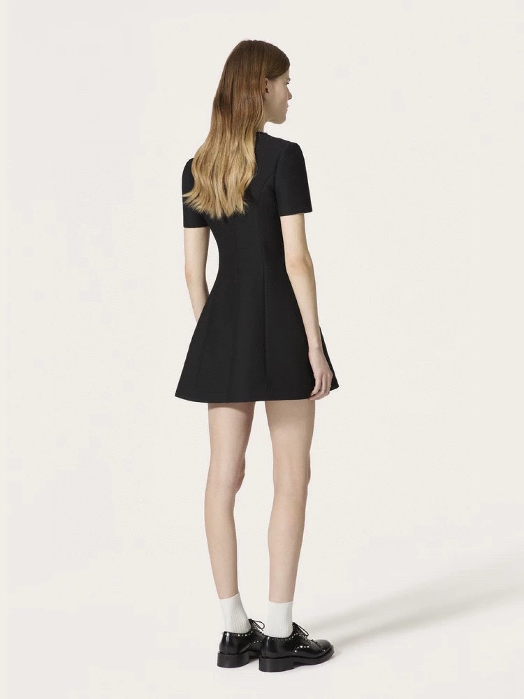 Valen* 25ss sequins embroidered short dress