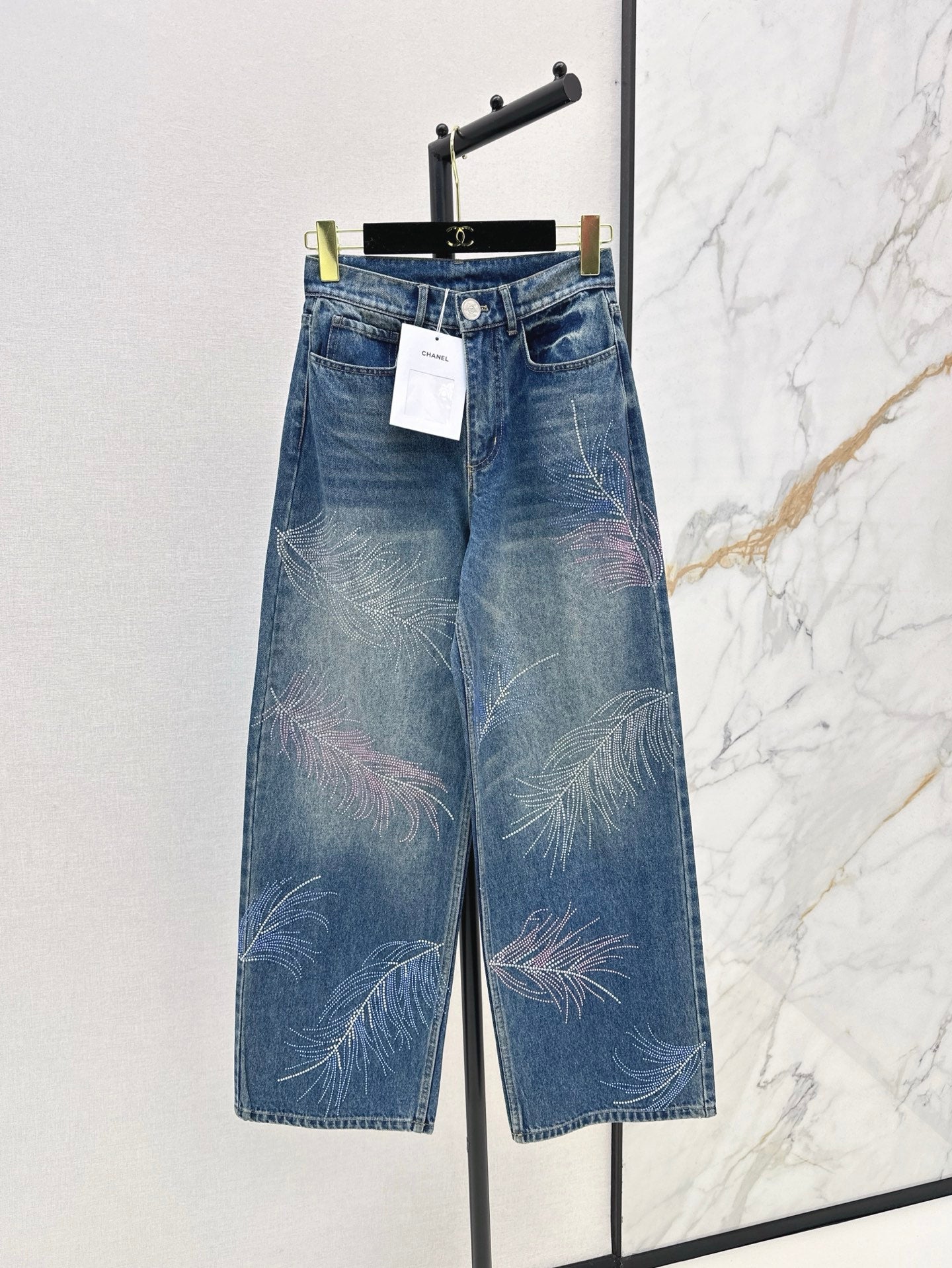 C*nel 25ss rhinestone feather motif jeans