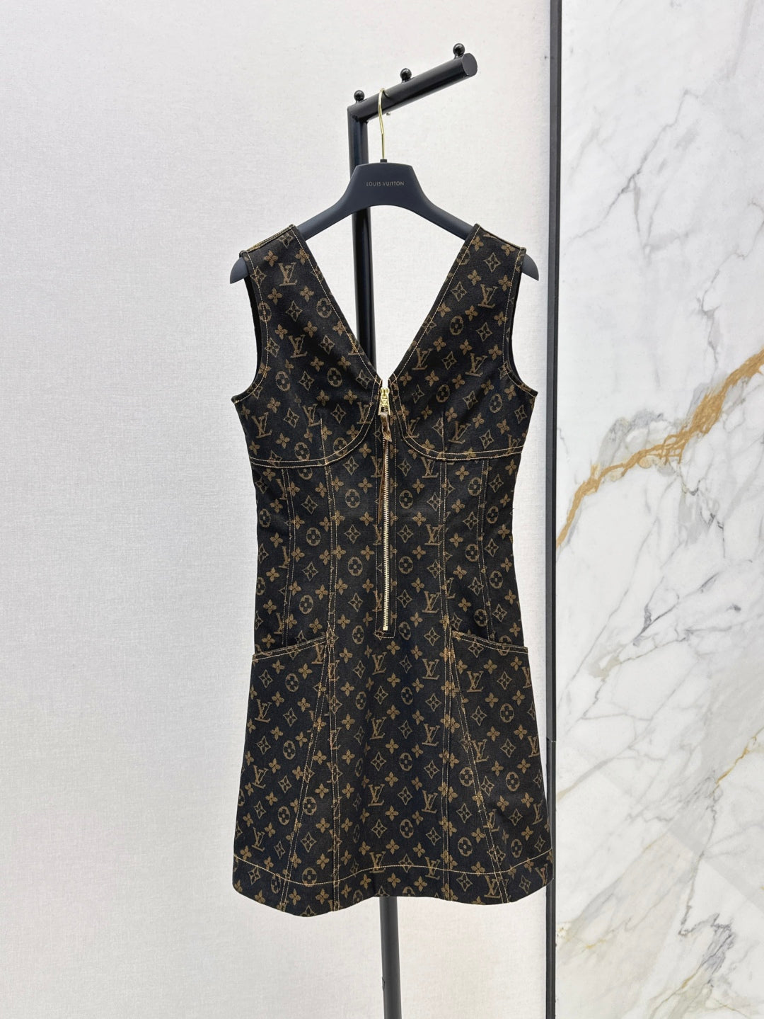 Loui* 25ss monogram denim dress