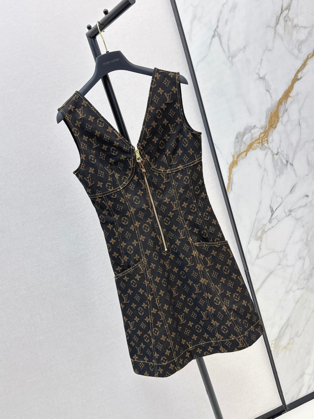 Loui* 25ss monogram denim dress