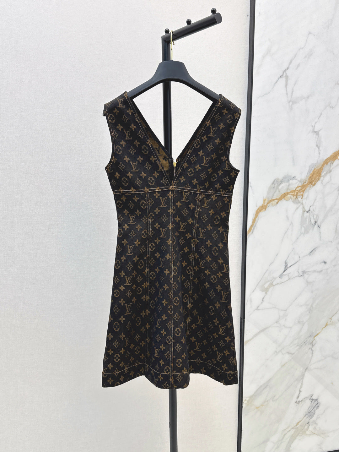Loui* 25ss monogram denim dress