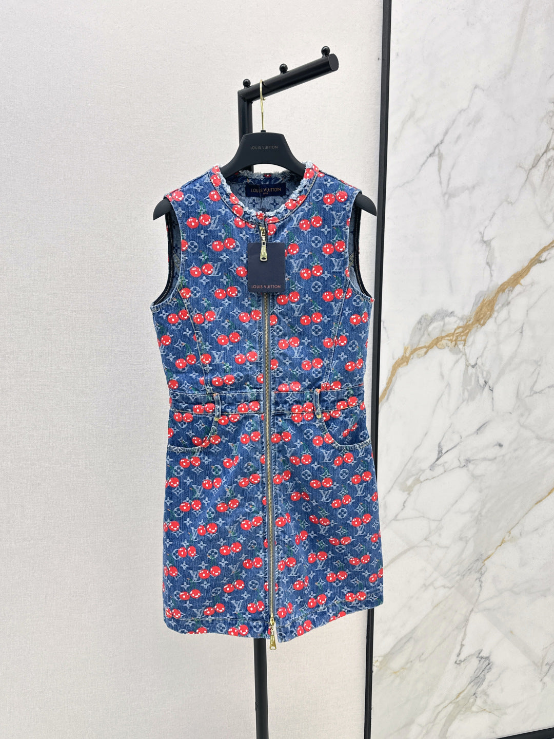 Loui* 25ss monogram cherry jacquard denim dress