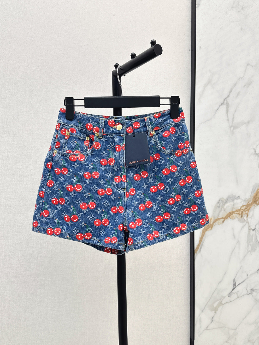 Loui* 25ss monogram cherry jacquard denim shorts
