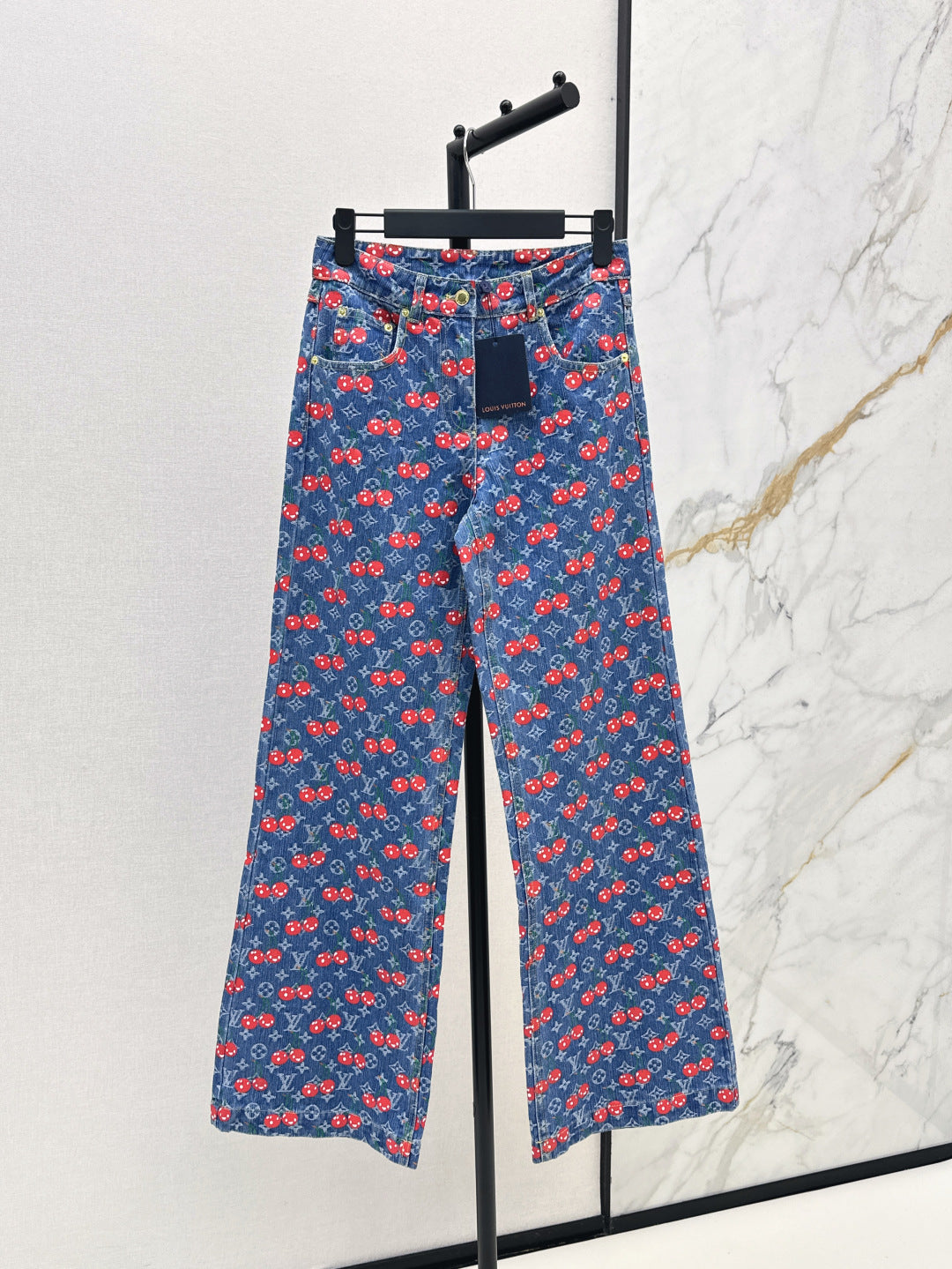 Loui* 25ss monogram cherry jacquard flared jeans