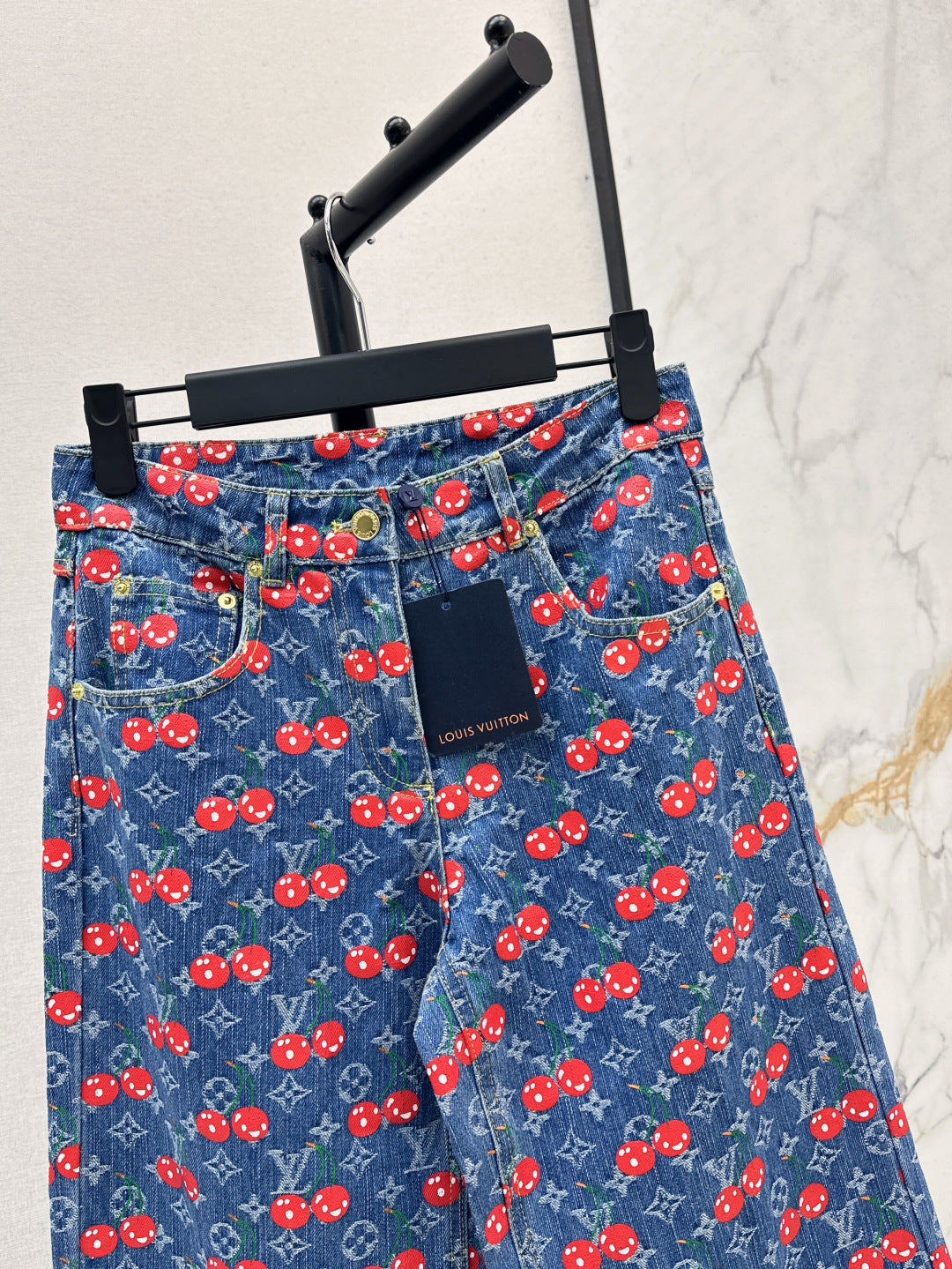 Loui* 25ss monogram cherry jacquard flared jeans