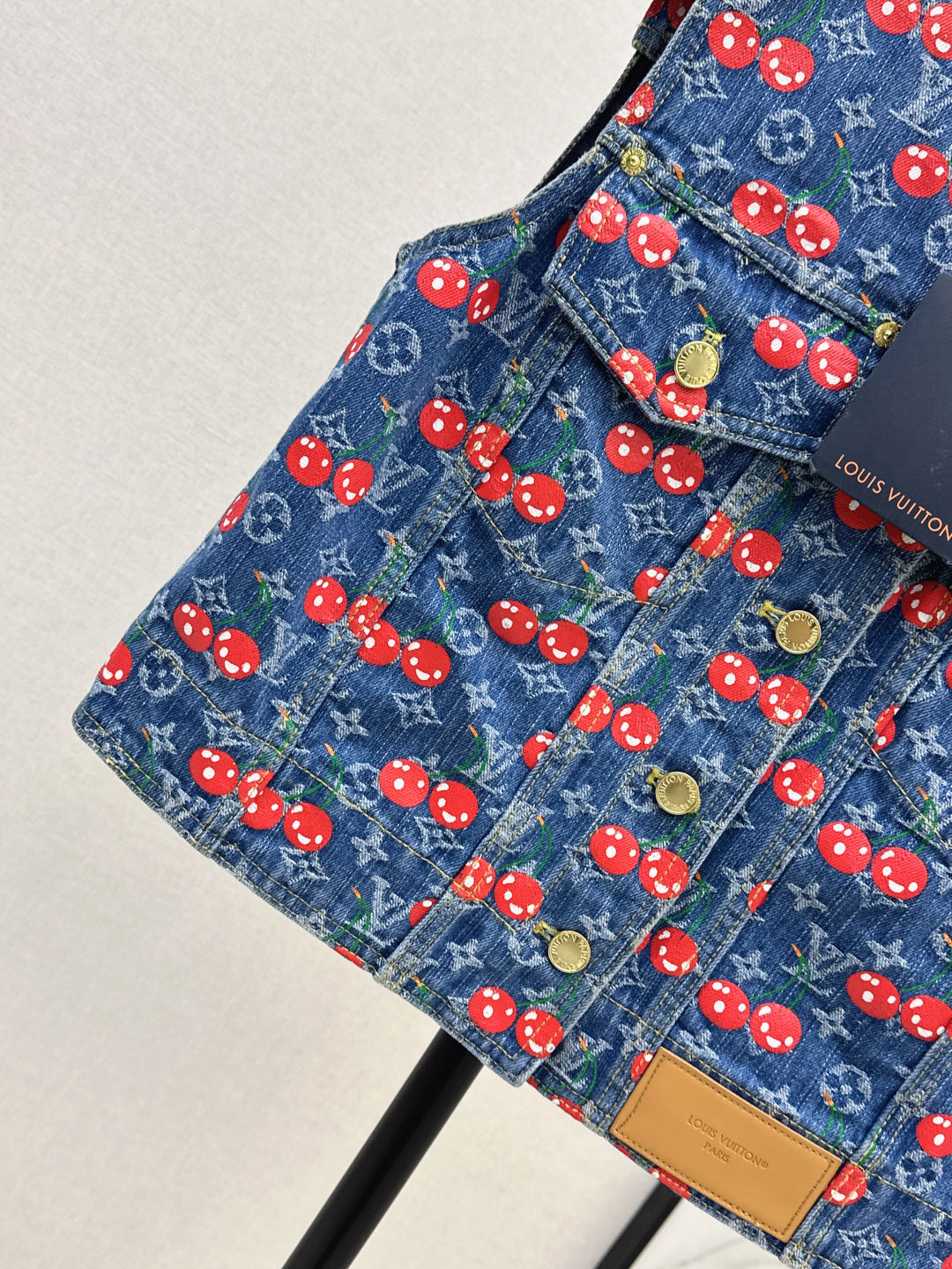 Loui* 25ss monogram jacquard cherry denim vest