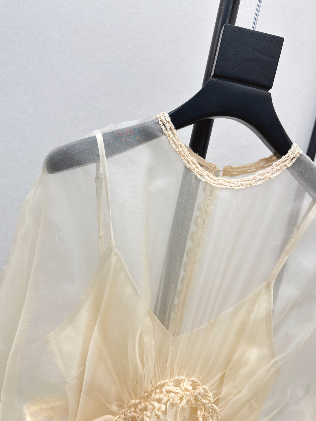 Zim* 25ss macrame silk gown