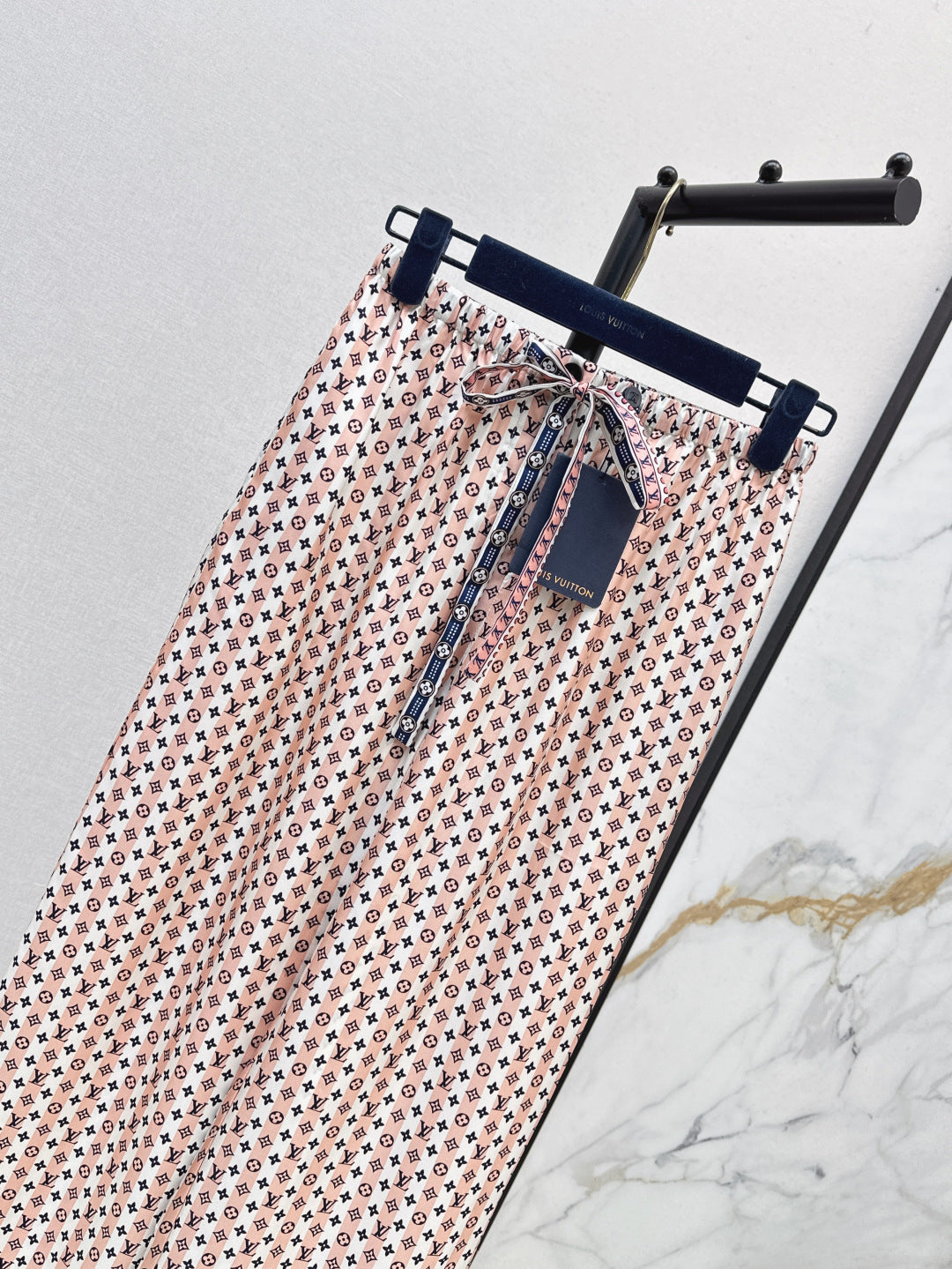 Loui* 25ss scarf print silk pajama pants