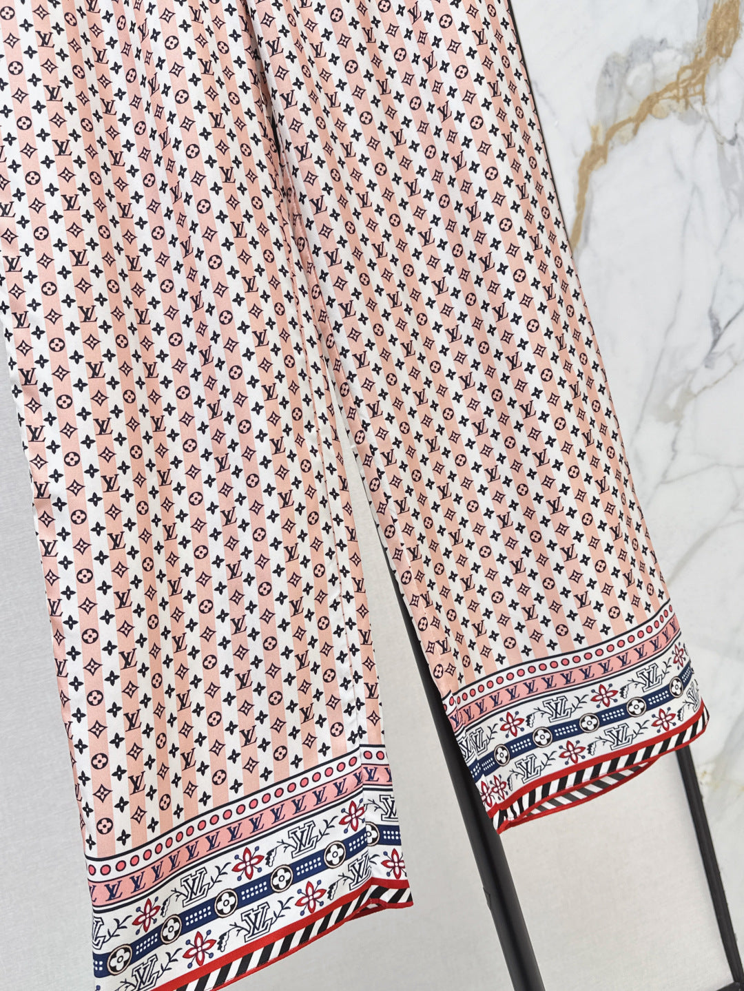 Loui* 25ss scarf print silk pajama pants