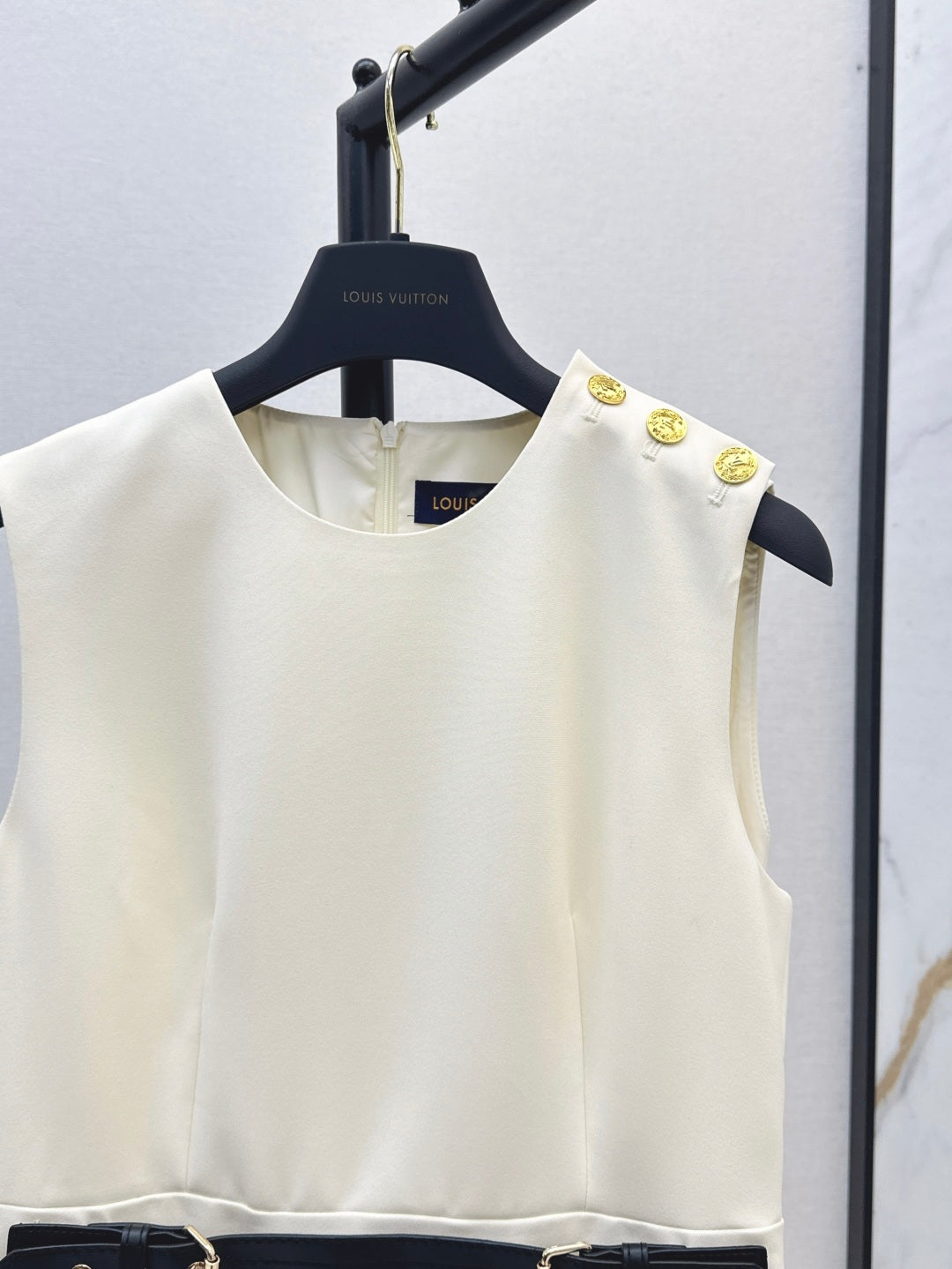 Loui* 25ss shoulder buckle asymmetrical dress