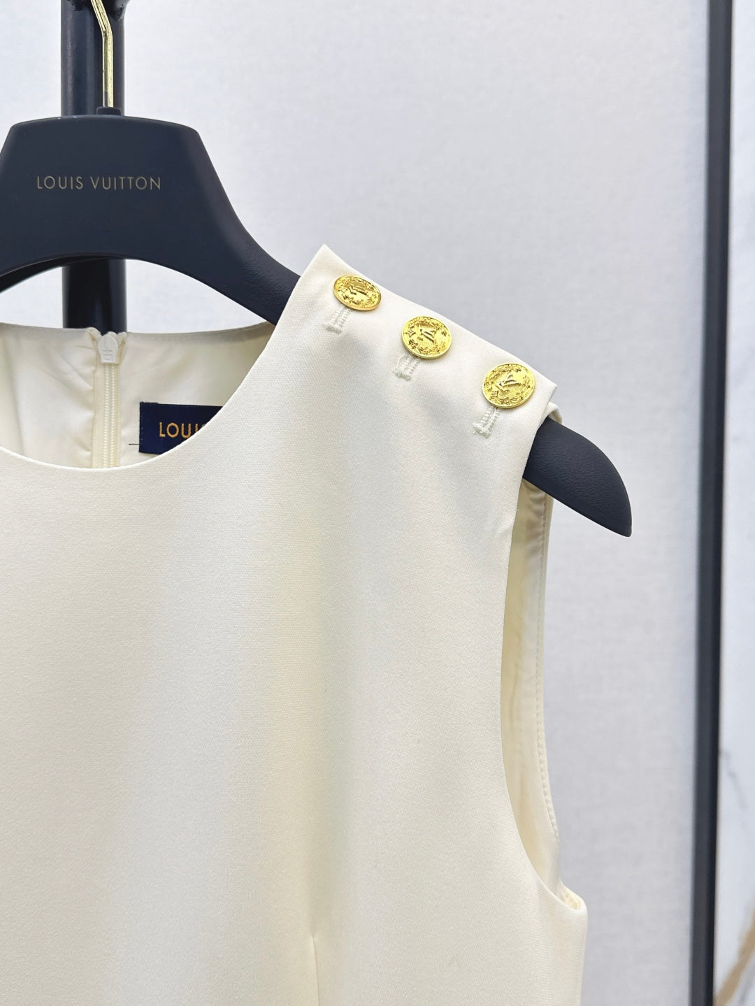 Loui* 25ss shoulder buckle asymmetrical dress