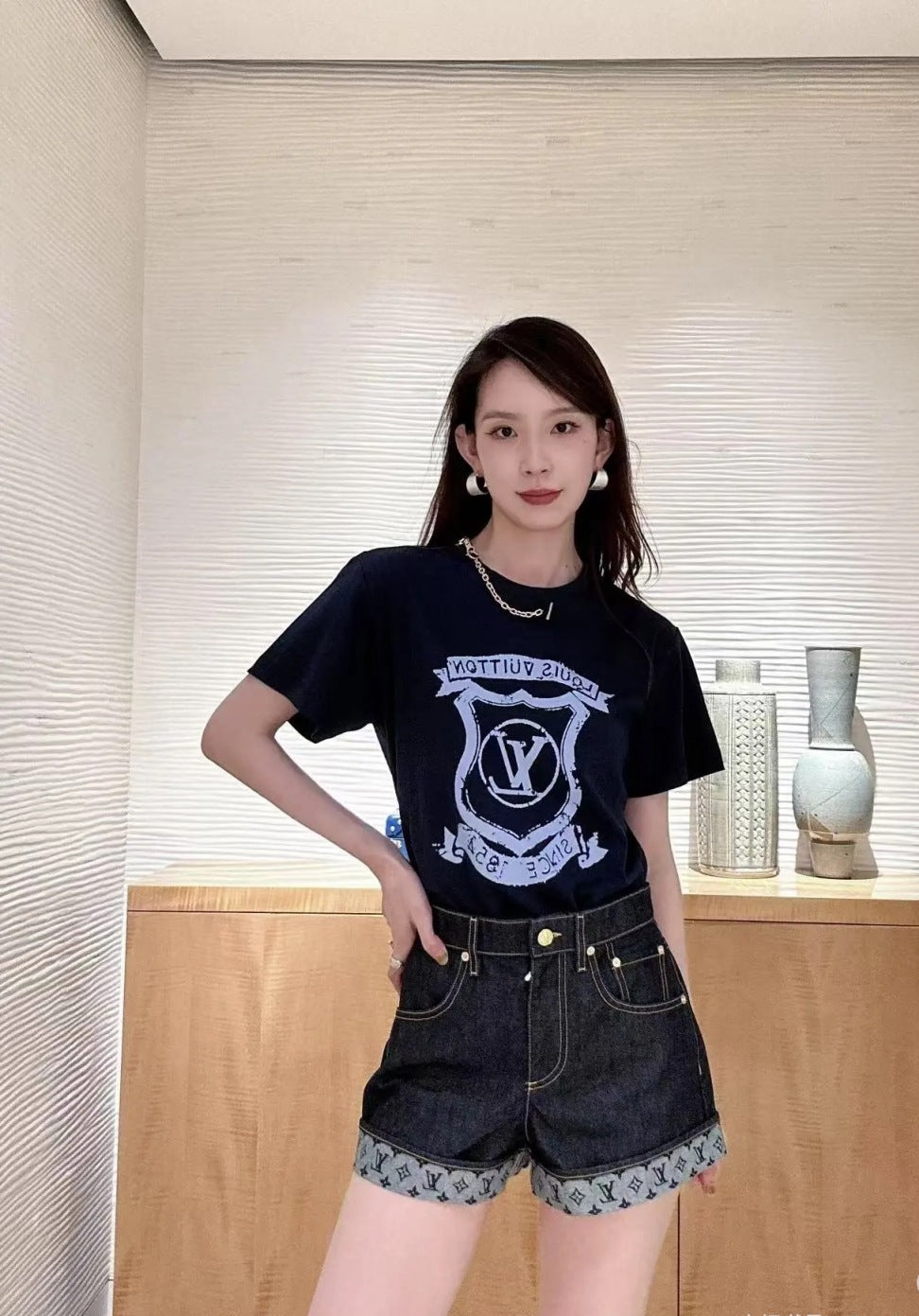 Loui* 25ss crest print t-shirt