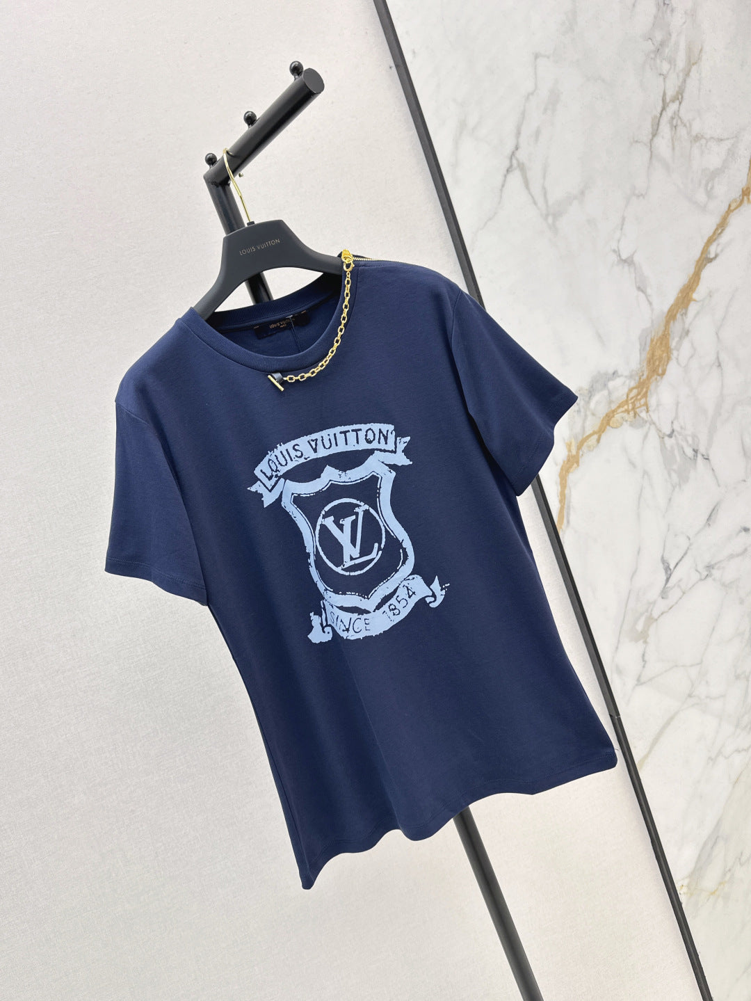 Loui* 25ss crest print t-shirt