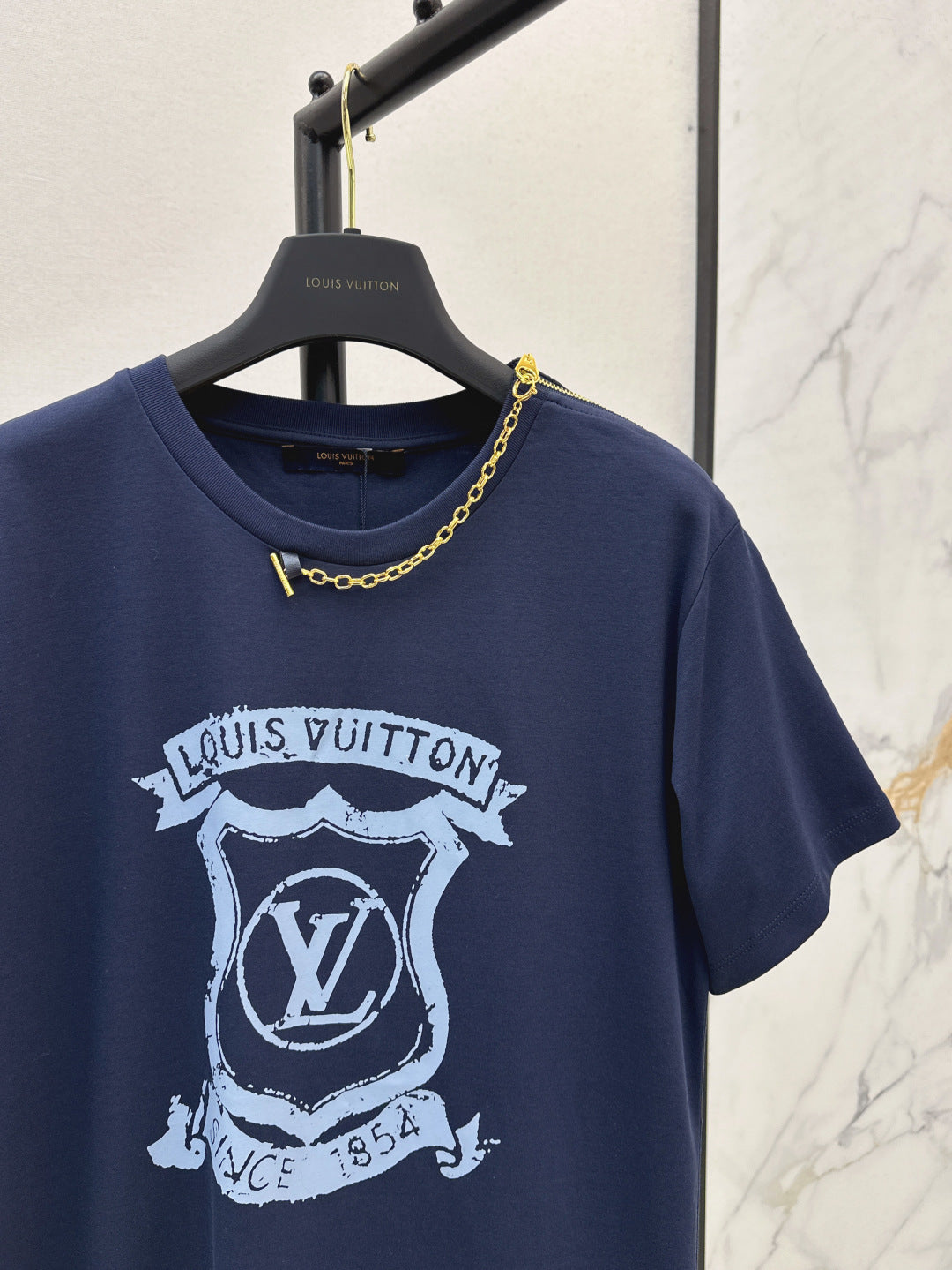 Loui* 25ss crest print t-shirt