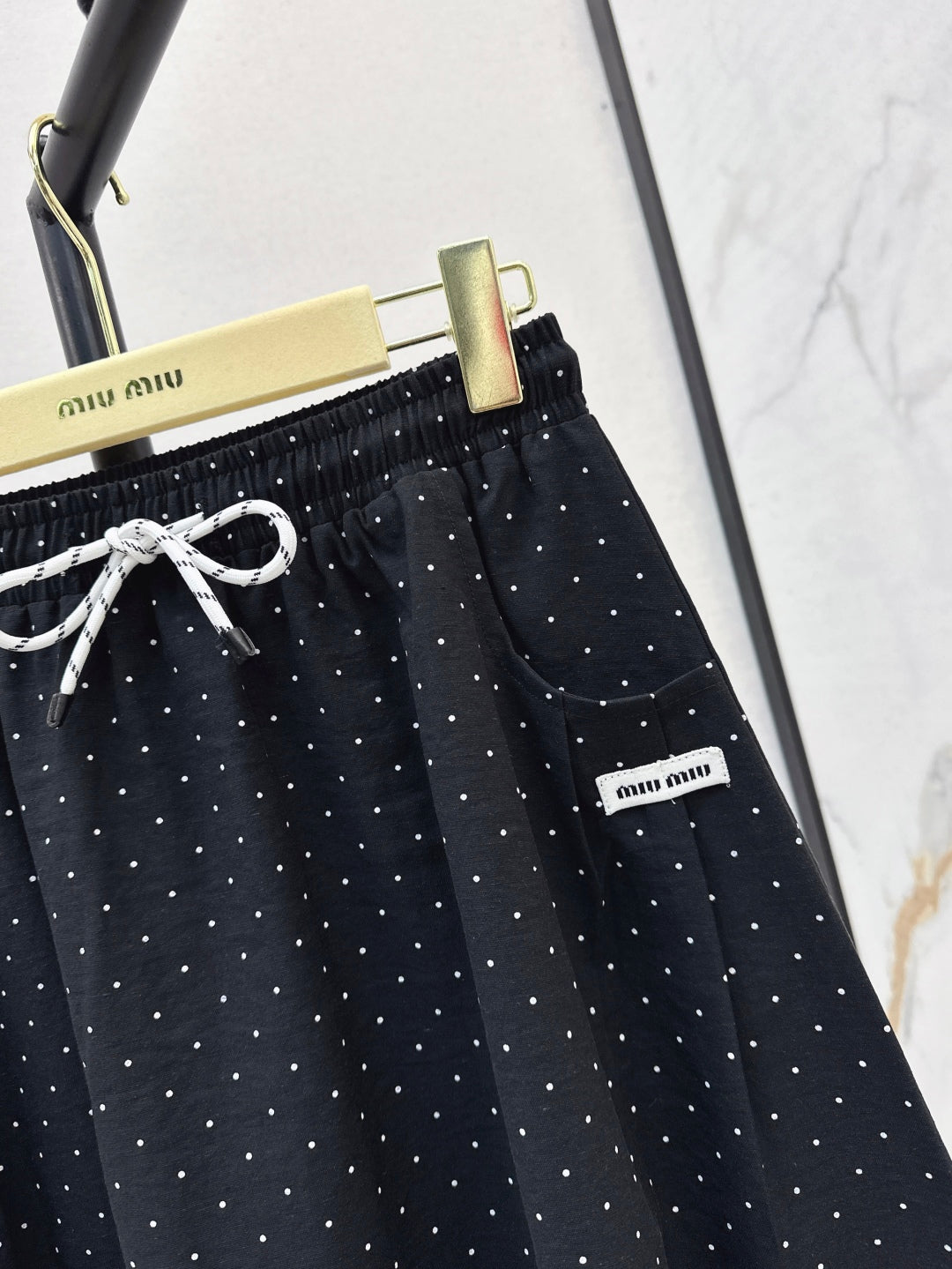 M*u 25ss polka-dot crepe long skirt